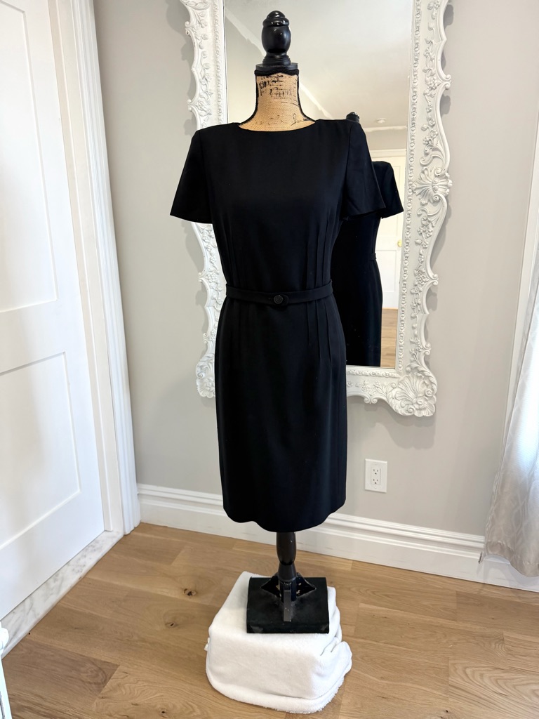 Valentino Made In Italy Classic Sheath Little Black Short-Sleeve Dress